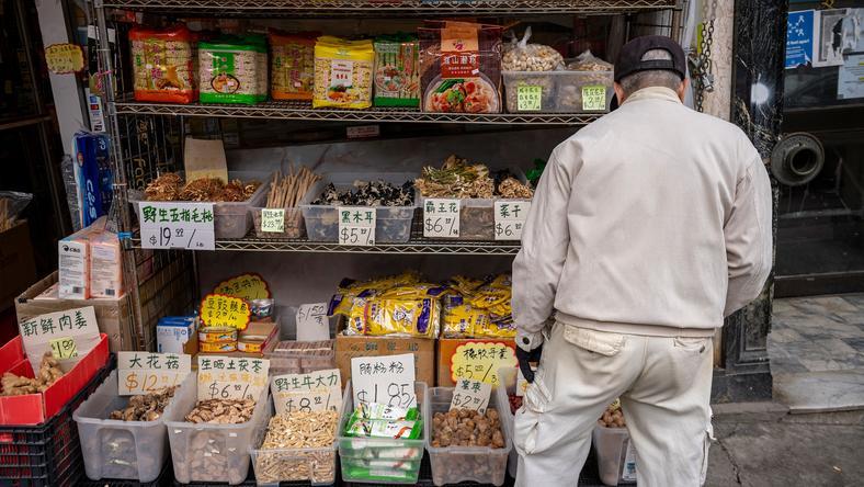 “TikTok难民”的账单,晒出更真实的美国生活